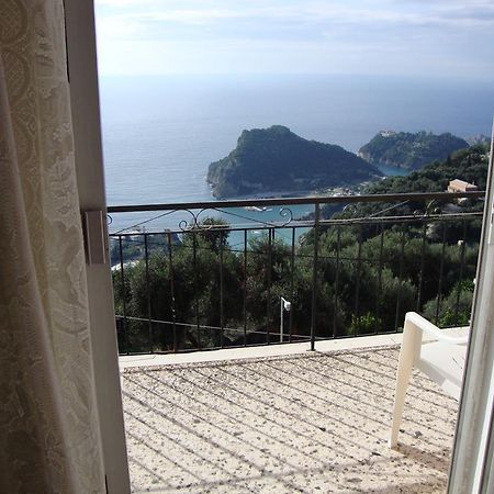 Fantasia Apartment Lakones Bagian luar foto