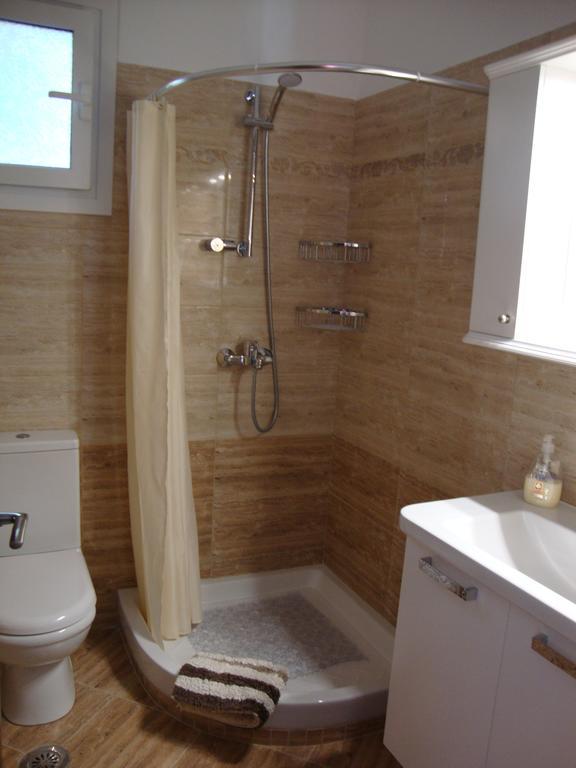 Fantasia Apartment Lakones Bagian luar foto